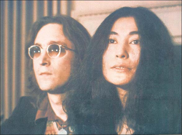 John Lennon and Yoko Ono at their Nutopia press conference 1974